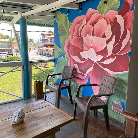 The Bocas Corner Hostel Bocas Town Bagian luar foto