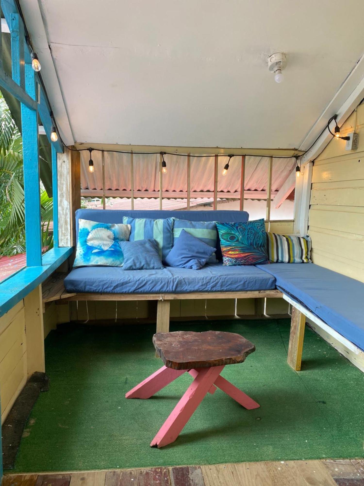 The Bocas Corner Hostel Bocas Town Bagian luar foto